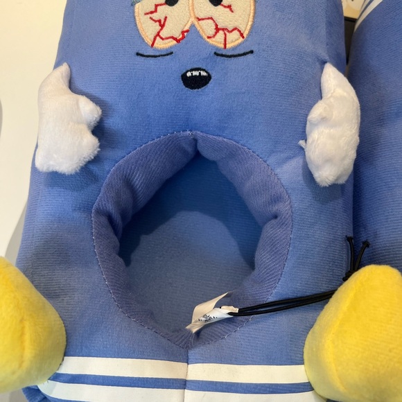 SOUTHPARK TOWELIE PLUSH SLIPPERS. . BRAND NEW. ADULT SIZE LARGE-XL - Picture 4 of 6